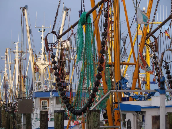 Небольшая Деревня Greetsiel Северном Побережье Германии — стоковое фото