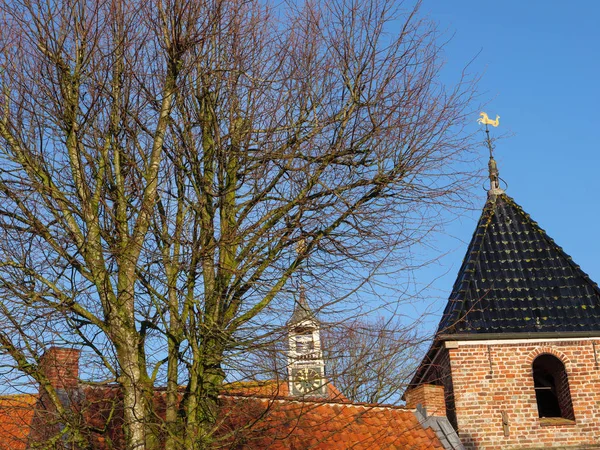 Het Kleine Dorpje Greetsiel Aan Duitse Noordzeekust — Stockfoto