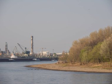 Almanya 'da Ren Nehri üzerinde nehir gezisi