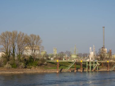 Almanya 'da Ren Nehri üzerinde nehir gezisi