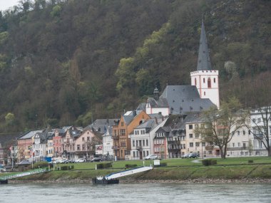Almanya 'da Ren Nehri üzerinde nehir gezisi
