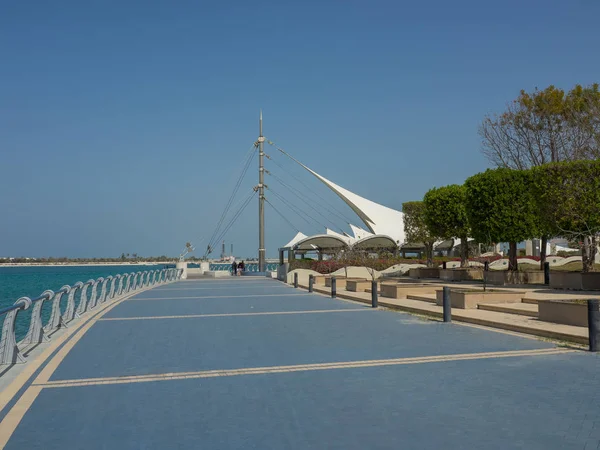 Abu Dabi emirates içinde