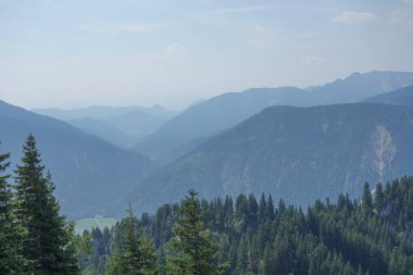 Alman ve Avusturya Alpleri'nde yaz yürüyüşü