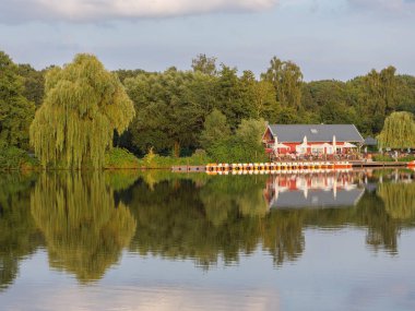 almanya'da gölde akşam