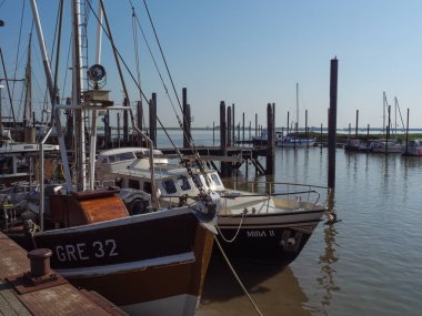 Almanya'da nehir ems de ditzum köyü