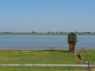 Almanya'da nehir ems de ditzum köyü