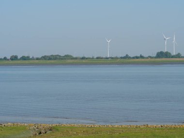 Almanya'da nehir ems de ditzum köyü