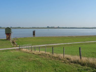 Almanya'da nehir ems de ditzum köyü