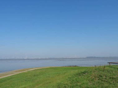 Almanya'da nehir ems de ditzum köyü