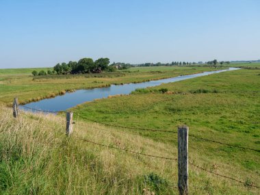 Almanya'da nehir ems de ditzum köyü
