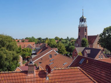 Almanya'da nehir ems de ditzum köyü