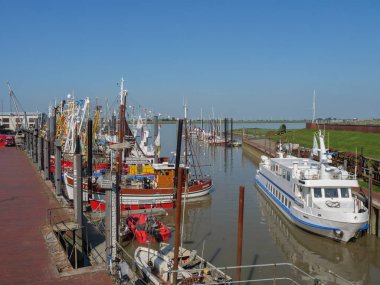 Almanya'da nehir ems de ditzum köyü