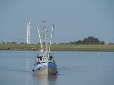 Almanya'da nehir ems de ditzum köyü