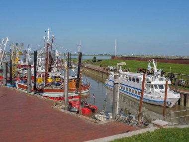 Almanya'da nehir ems de ditzum köyü