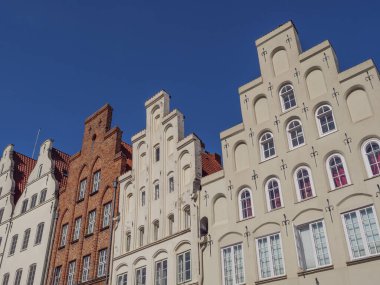 Luebeck 'te yaz zamanı ve Alman Baltık Denizi' nde seyahat.