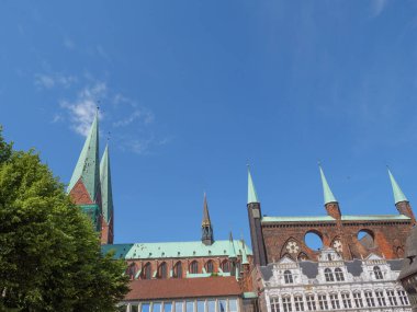 Luebeck 'te yaz zamanı ve Alman Baltık Denizi' nde seyahat.