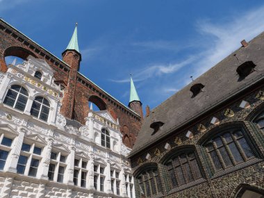 Luebeck 'te yaz zamanı ve Alman Baltık Denizi' nde seyahat.