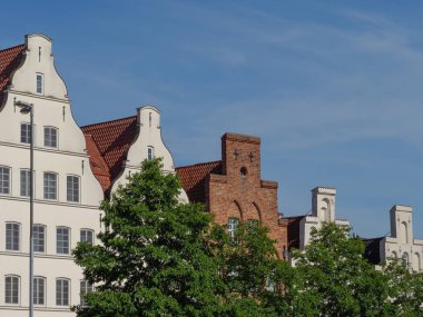 Luebeck 'te yaz zamanı ve Alman Baltık Denizi' nde seyahat.