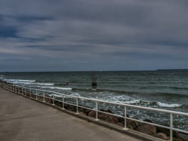 Luebeck 'te yaz zamanı ve Alman Baltık Denizi' nde seyahat.