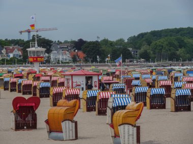 Luebeck 'te yaz zamanı ve Alman Baltık Denizi' nde seyahat.