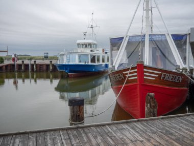 Almanya 'daki Baltık Denizi' ndeki adaya gitmeye cesaret etti.