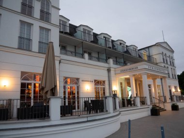 Almanya 'daki Baltık Denizi' ndeki adaya gitmeye cesaret etti.