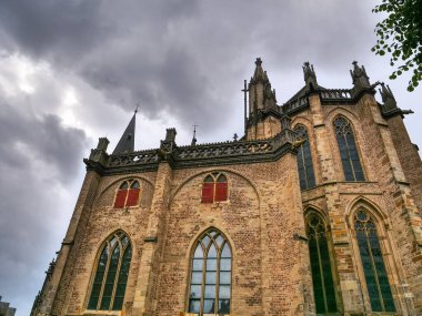 Xanten şehri Ren nehrinde