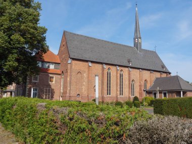 Burlo köyündeki eski manastır.