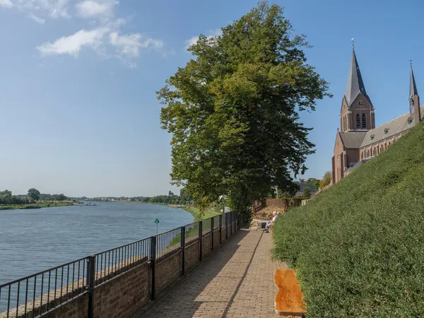 Miasto Maastricht Nad Rzeką Maas Dolnej Części Kraju — Zdjęcie stockowe