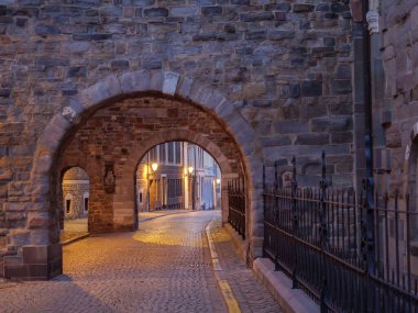 Maastricht Hollanda 'daki Maas Nehri' nde.