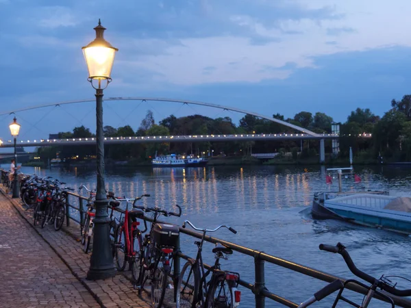 Maastricht Nad Rzeką Maas Dolnej Części Kraju — Zdjęcie stockowe