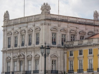 Lizbon, Portekiz 'deki tagus nehrinde.