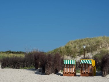 Alman kuzey denizindeki Helgoland Adası.
