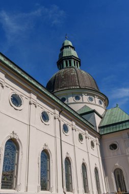 Haren, Almanya Emsland 'daki Em Nehri' nde.