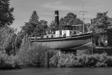 Almanya Emsland 'daki Em Nehri' nde.