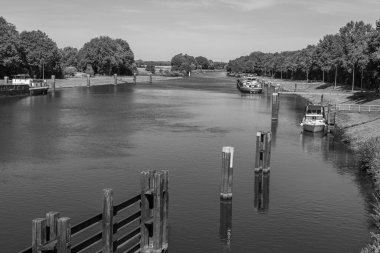 Almanya Emsland 'daki Em Nehri' nde.