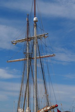 Harlingen ve Vlieland Hollanda 'nın kuzey sahilinde.