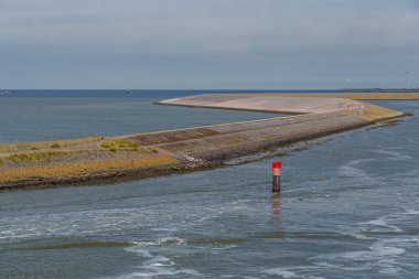 Harlingen ve Vlieland Hollanda 'nın kuzey sahilinde.