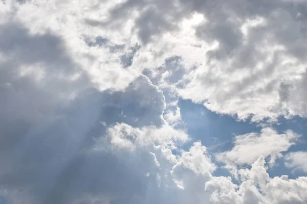 Kumulus Wolkenformation Ueber Dem Liechtensteiner Fruehlingshimmel — Foto Stock