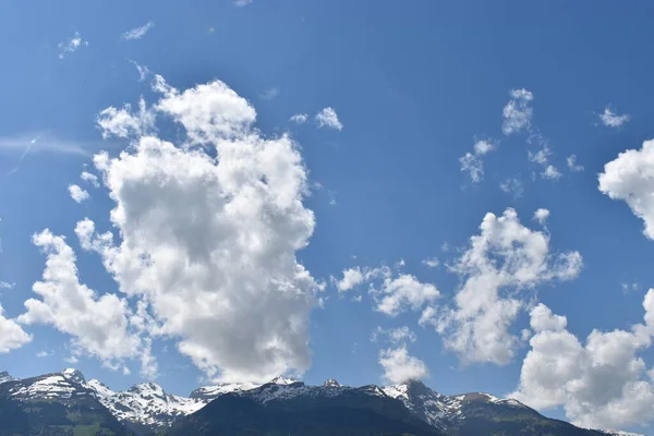 Kumulus Wolkenformation Über Dem Liechtensteiner Frühlingshimmel — Stockfoto