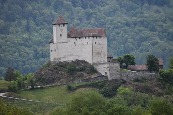 Burg Gutenberg Auf Einem Huegel Balzers Liechtenstein —  Fotos de Stock