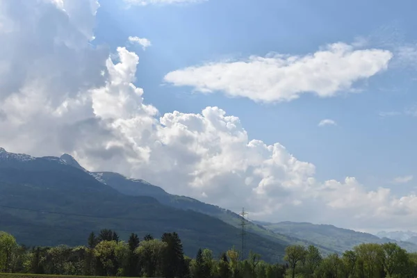 Schweizer Berglandschaft Einem Schoenen Fruehlingstag — Photo