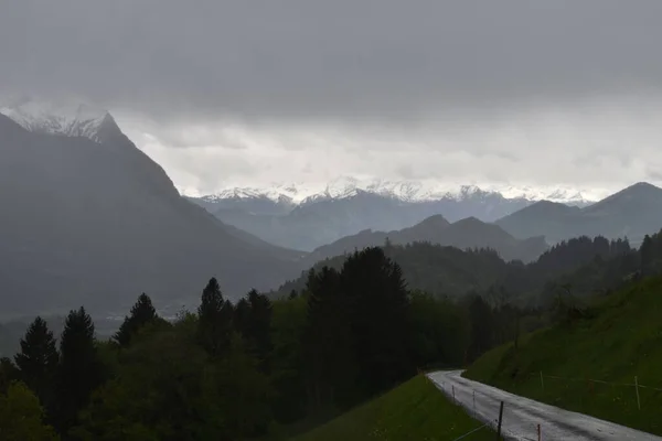 Tag Regnerischer Den Schweizer Bergen — Fotografia de Stock