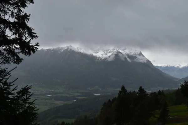 Vremea Rea Furtunoasă Peste Alpii Din Liechtenstein — Fotografie, imagine de stoc
