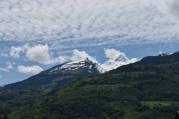 Met Sneeuw Bedekte Bergtoppen Zwitserland — Stockfoto