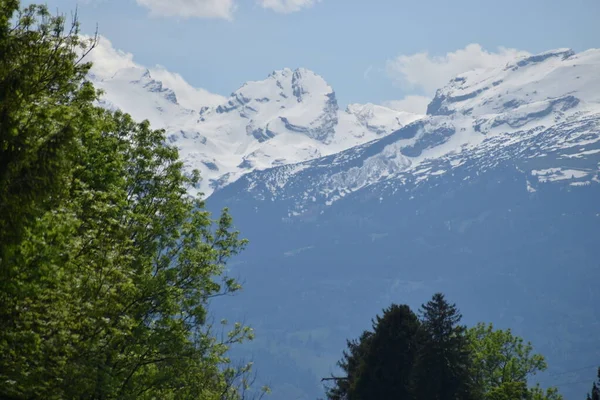 Удивительный Панорамный Вид Швейцарские Горы — стоковое фото