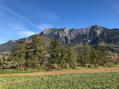 2019 yazında Lihtenştayn ve büyüleyici dağ manzarası