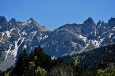 İsviçre 'nin Santis Dağı çevresindeki panoramik manzarası 7.5.2020
