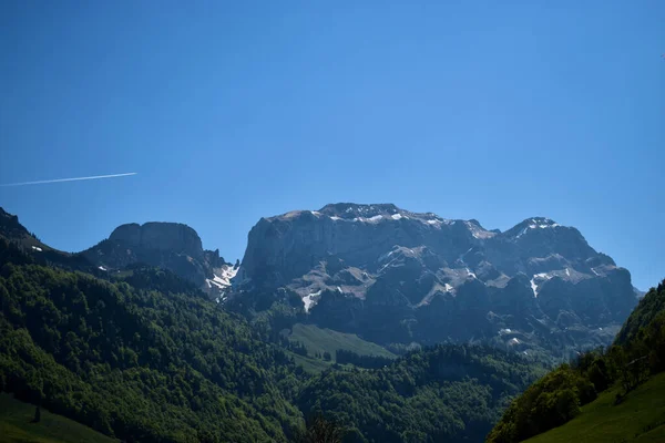 瑞士阿彭策尔令人叹为观止的高山全景 — 图库照片