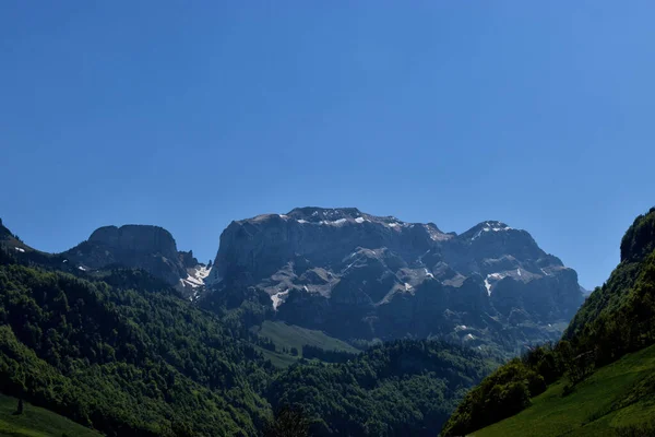 瑞士阿彭策尔令人叹为观止的高山全景 — 图库照片
